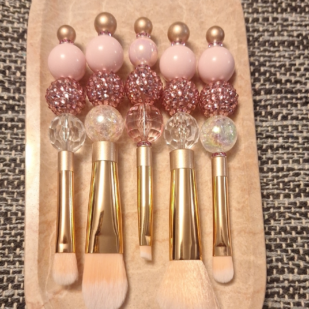 Elegant Pink and Gold Makeup Brush Set - Picture 4 of 4